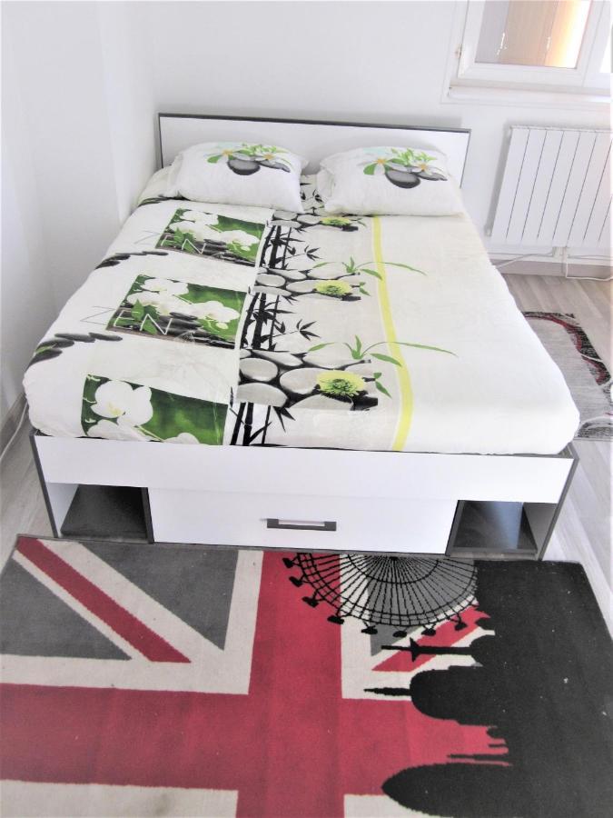 Location 4 Pieces Proche Centre-ville Et Autoroutes *