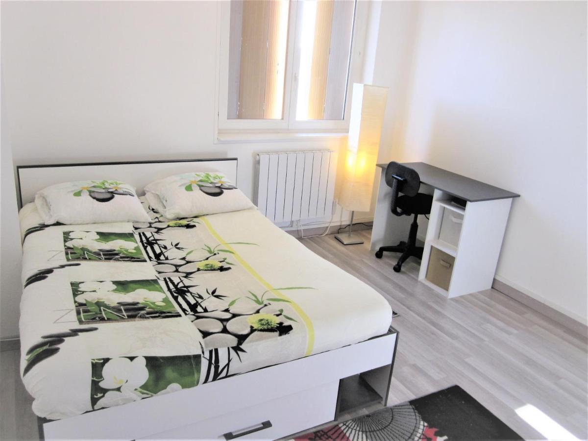 Location 4 Pieces Proche Centre-ville Et Autoroutes